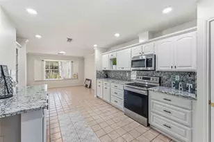 7825 Hughes Ranch Rd, Pearland, TX 77581 - Photo 9