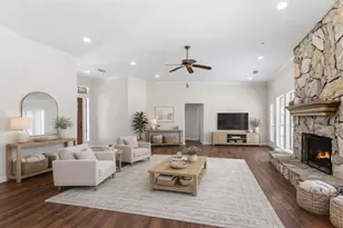 7825 Hughes Ranch Rd, Pearland, TX 77581 - Photo 7