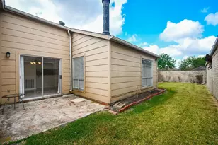 9231 Homeland Dr, Houston, TX 77083 - Photo 23