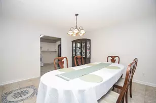 9231 Homeland Dr, Houston, TX 77083 - Photo 11