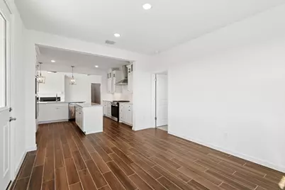 304 Boulden Court, Sealy, TX 77474 - Photo 11