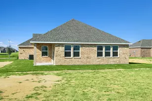 304 Boulden Ct, Sealy, TX 77474 - Photo 3