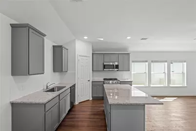 500 Oak Chase Avenue, Dayton, TX 77535 - Photo 5