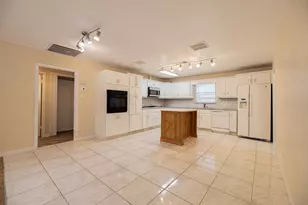 4113 Edison St, Houston, TX 77009 - Photo 1