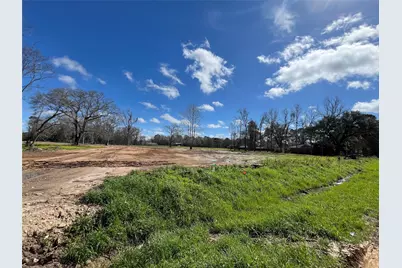 805 S Winfree Street, Dayton, TX 77535 - Photo 3