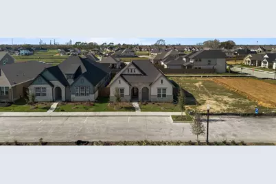 12139 Canal View Boulevard, Mont Belvieu, TX 77580 - Photo 3