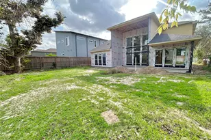 7118 Schiller St, Houston, TX 77055 - Photo 19
