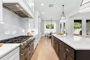 7118 Schiller St, Houston, TX 77055 - Photo 25