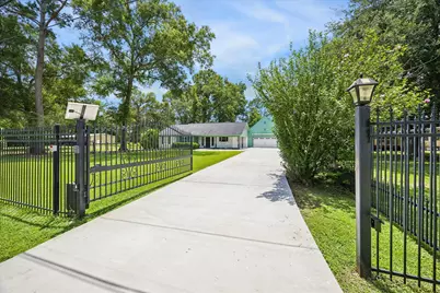 15432 Esther Drive, Conroe, TX 77384 - Photo 1