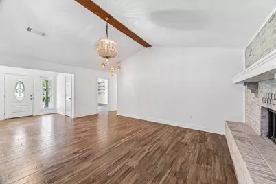 15432 Esther Drive, Conroe, TX 77384 - Photo 5