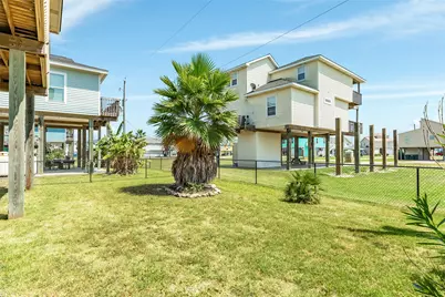 23171 Fresca Street, Galveston, TX 77554 - Photo 11
