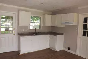 822 Harvard St, Deer Park, TX 77536 - Photo 3