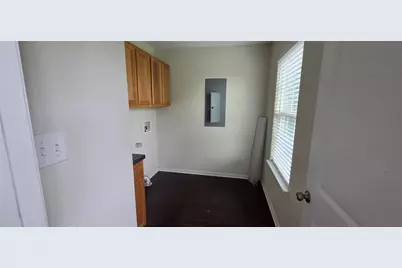 725 E Columbus Drive, Wharton, TX 77488 - Photo 5