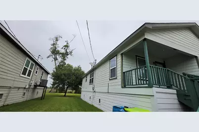 725 E Columbus Drive, Wharton, TX 77488 - Photo 7