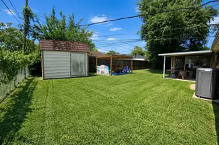 12810 Indianapolis St, Houston, TX 77015 - Photo 19