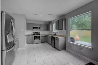 16919 Lacing Court, Crosby, TX 77532 - Photo 9