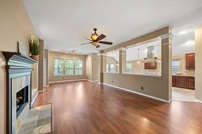 15015 Cozy Hollow Lane, Houston, TX 77044 - Photo 5