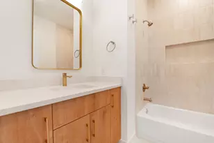 7120 Eastwood St, Houston, TX 77021 - Photo 15