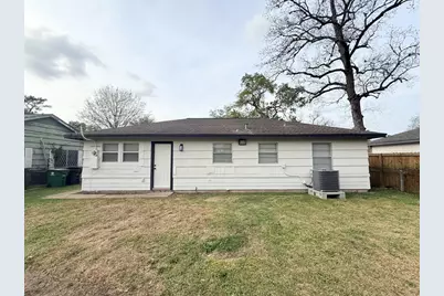 7224 Lakewood Drive, Houston, TX 77016 - Photo 13