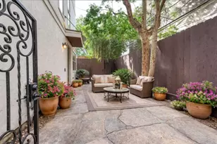 1112 Peveto St, Houston, TX 77019 - Photo 1