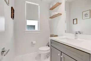 2781 Clinton Dr, Houston, TX 77020 - Photo 11