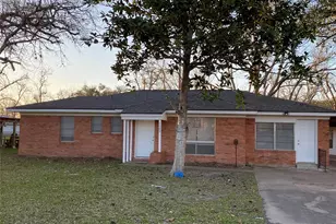 1105 Alice St, Sweeny, TX 77480 - Photo 1