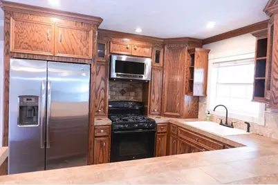 7818 Avenue F, Houston, TX 77012 - Photo 7