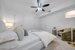 516 S Post Oak Ln, Houston, TX 77056 - Photo 17