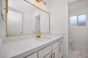3611 Plum Hollow Dr, Houston, TX 77059 - Photo 27