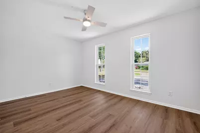 3611 Plum Hollow Drive, Houston, TX 77059 - Photo 33