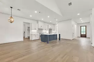 2409 Faulkner Dr, College Station, TX 77845 - Photo 9