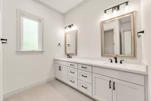 2409 Faulkner Dr, College Station, TX 77845 - Photo 23