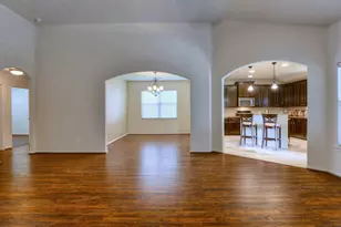 974 Gowan Dr, Conroe, TX 77301 - Photo 5