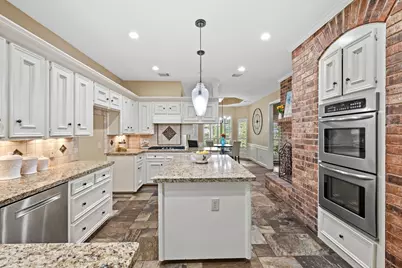 15 Crestone Place, The Woodlands, TX 77381 - Photo 17