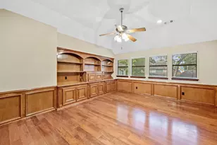 15 Crestone Pl, The Woodlands, TX 77381 - Photo 25