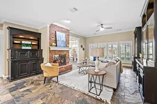 15 Crestone Pl, The Woodlands, TX 77381 - Photo 11
