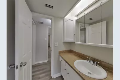 9007 Gauguin Drive, Houston, TX 77088 - Photo 13