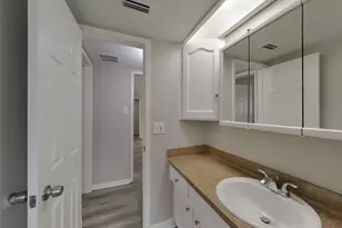 9007 Gauguin Dr, Houston, TX 77088 - Photo 13