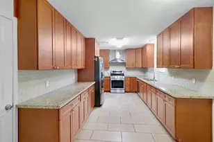 5554 Beechnut St, Houston, TX 77096 - Photo 7