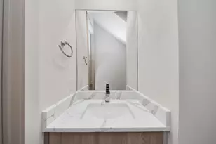 12806 Cozumel Ln, Houston, TX 77045 - Photo 7