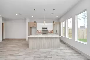 12806 Cozumel Ln, Houston, TX 77045 - Photo 15