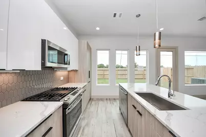 12806 Cozumel Lane, Houston, TX 77045 - Photo 17