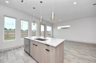 12806 Cozumel Ln, Houston, TX 77045 - Photo 21