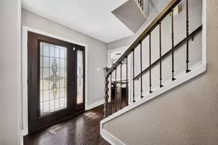 10818 Creektree Dr, Houston, TX 77070 - Photo 3