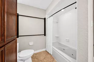 10818 Creektree Dr, Houston, TX 77070 - Photo 23