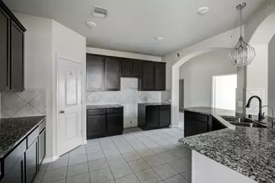 10406 Sill Prairie Drive, Rosharon, TX 77583 - Photo 9