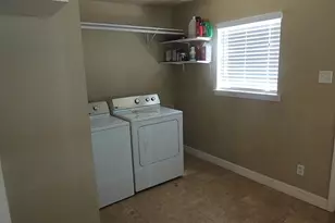 1200 E 24th St, Houston, TX 77009 - Photo 7