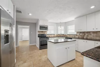 1200 E 24th Street, Houston, TX 77009 - Photo 11
