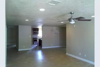 1200 E 24th Street, Houston, TX 77009 - Photo 9