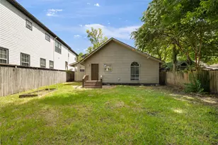 1200 E 24th St, Houston, TX 77009 - Photo 25